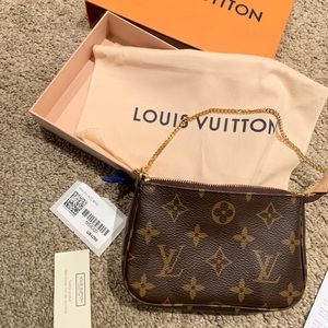 SOLD Louis Vuitton Mini Pochette Accessories